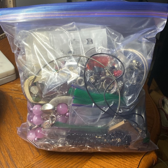 MYSTERY JEWELRY BAG - Picture 3 of 3